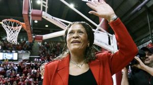 Rutgers women's basketball and Hall of Fame head coach C. Vivian Stringer (Source: AP Photo/Mel Evans)